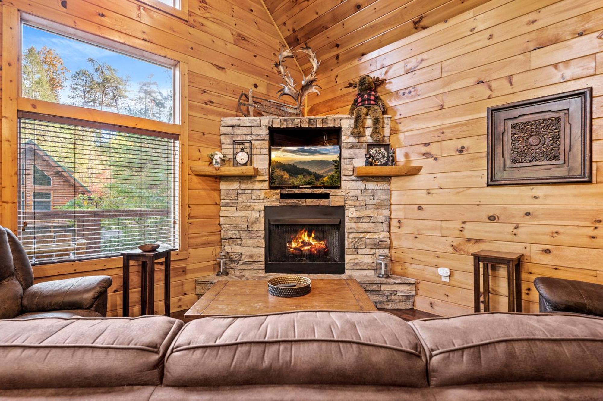 Relaxation Retreat - Pickleball Cabin - Wi-Fi, Fire Pit With Bar, Ev, Game Room, Hot Tub, Pool Access - Mins To Pf Sevierville Εξωτερικό φωτογραφία