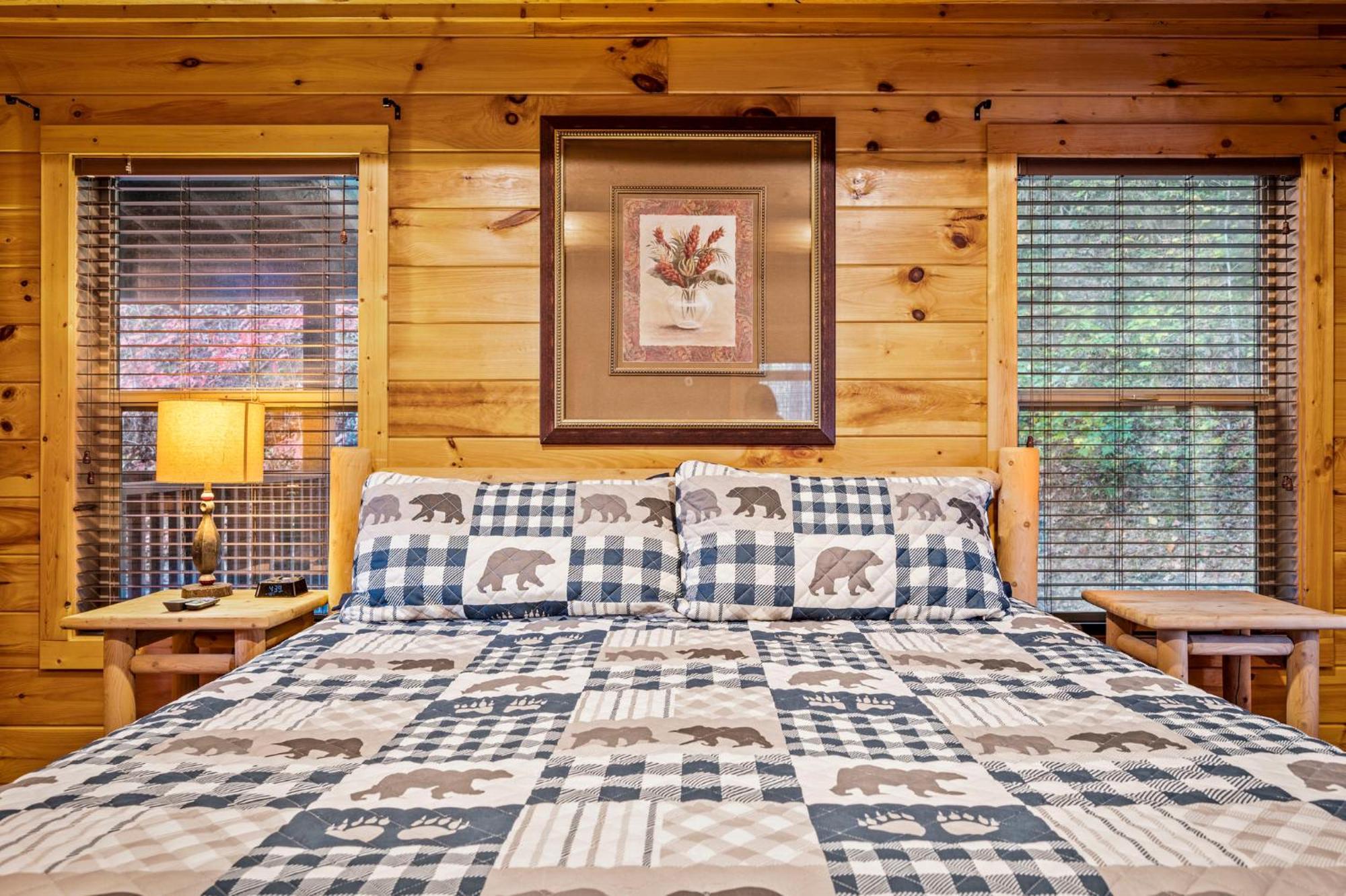 Relaxation Retreat - Pickleball Cabin - Wi-Fi, Fire Pit With Bar, Ev, Game Room, Hot Tub, Pool Access - Mins To Pf Sevierville Εξωτερικό φωτογραφία